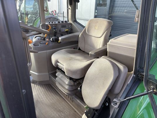 John Deere 6195M - Tracteur agricole: photos 2 John Deere 6195M - Tracteur agricole: photos 2