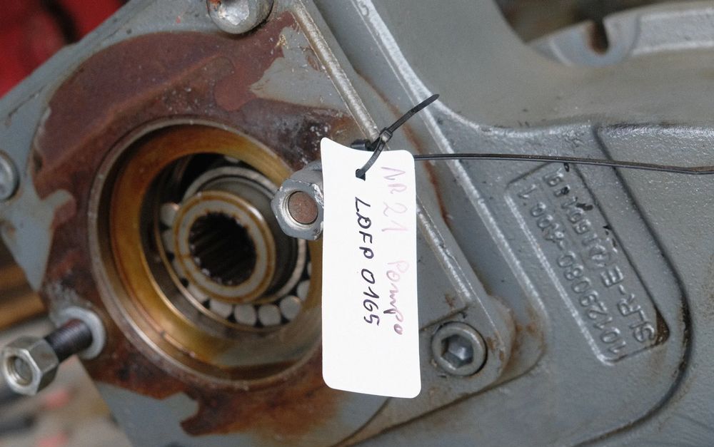 Pompa DPVP 0 165 liebherr do PR 736 ,R926,R930 R934,R938,R945 LH 120C,M - Hydraulique: photos 3 Pompa DPVP 0 165 liebherr do PR 736 ,R926,R930 R934,R938,R945 LH 120C,M - Hydraulique: photos 3