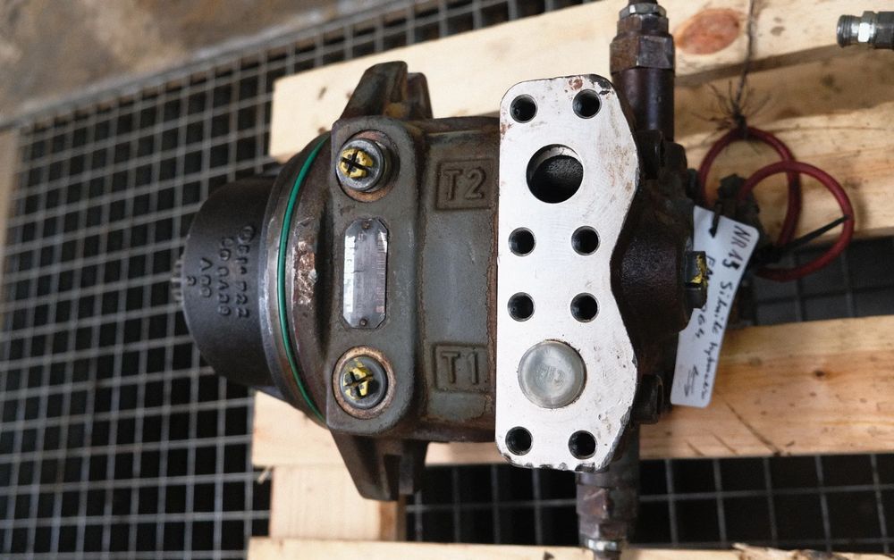 Silnik hydrauliczny obrotu liebherr FMF 064 do R906,R916,R924 R926 R950 P926P924 - Hydraulique: photos 3 Silnik hydrauliczny obrotu liebherr FMF 064 do R906,R916,R924 R926 R950 P926P924 - Hydraulique: photos 3