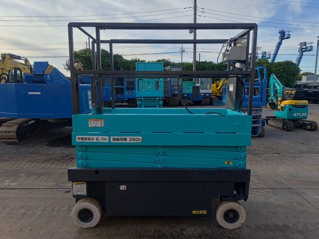 AIRMAN ENTL061 - Nacelle ciseaux: photos 5 AIRMAN ENTL061 - Nacelle ciseaux: photos 5