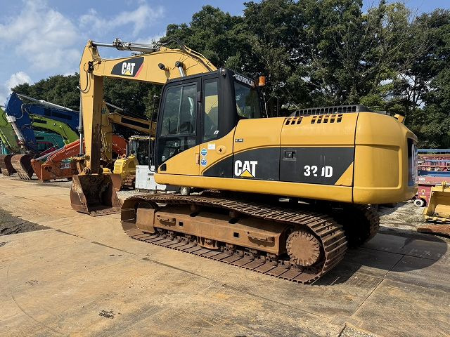 CAT 320D-E - Pelle sur chenille: photos 3 CAT 320D-E - Pelle sur chenille: photos 3