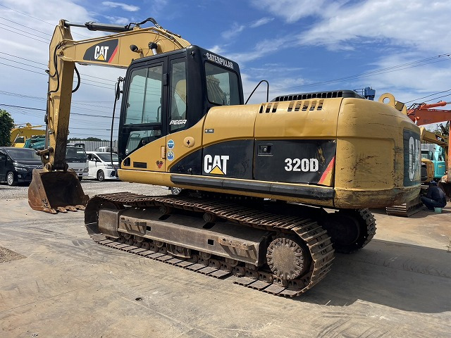 CAT 320D-E - Pelle sur chenille: photos 3 CAT 320D-E - Pelle sur chenille: photos 3