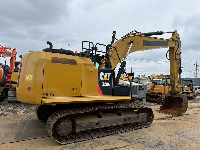 CAT 320E-2 - Pelle sur chenille: photos 5 CAT 320E-2 - Pelle sur chenille: photos 5