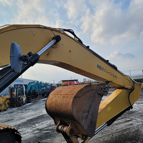 Pelle sur chenille CAT 320E-2: photos 11