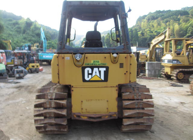 CAT D3K2 - Bulldozer: photos 3 CAT D3K2 - Bulldozer: photos 3