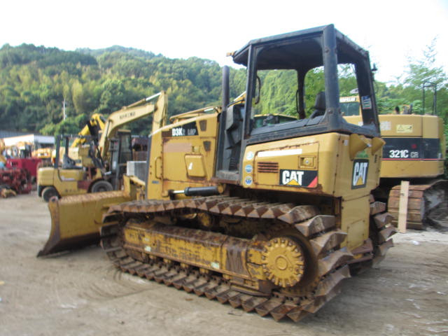 CAT D3K2 - Bulldozer: photos 2 CAT D3K2 - Bulldozer: photos 2