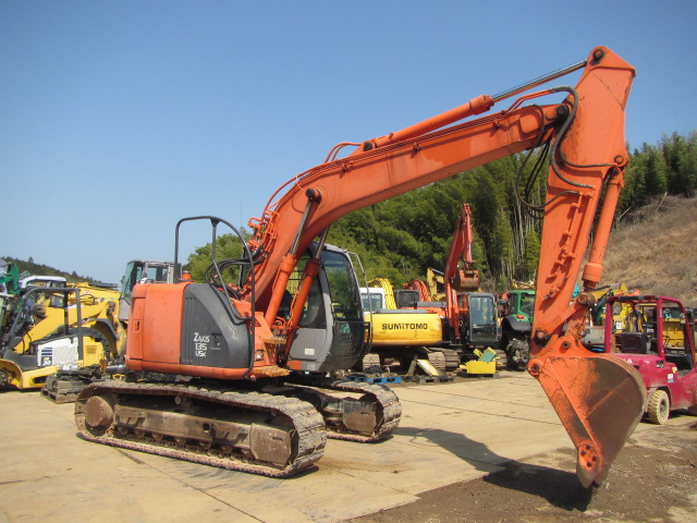 HITACHI ZX135USK - Pelle sur chenille: photos 5 HITACHI ZX135USK - Pelle sur chenille: photos 5