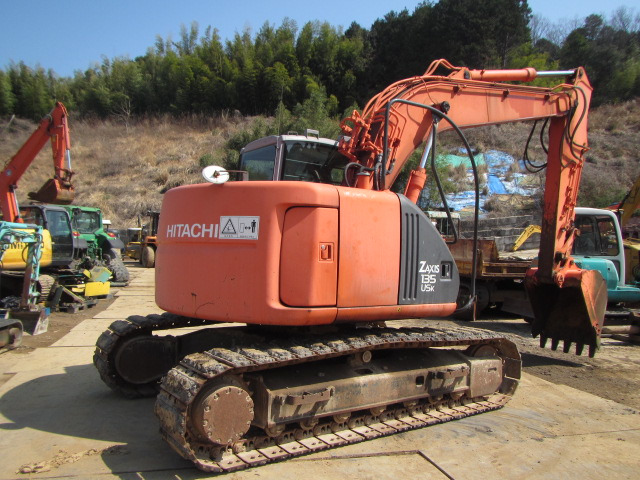 HITACHI ZX135USK - Pelle sur chenille: photos 4 HITACHI ZX135USK - Pelle sur chenille: photos 4