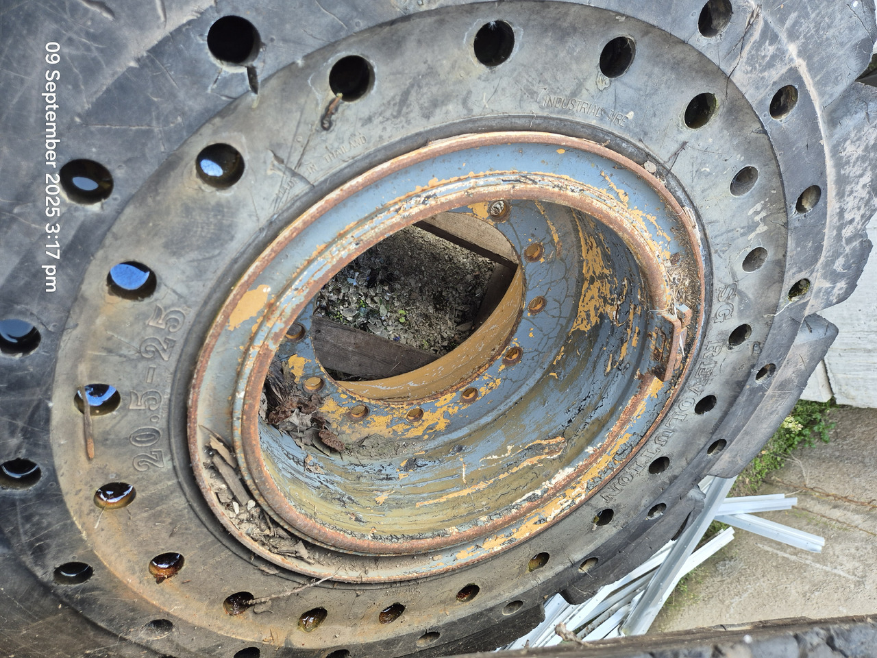 JCB 426, 435, 436 - Roue complète pour Chargeuse sur pneus: photos 2 JCB 426, 435, 436 - Roue complète pour Chargeuse sur pneus: photos 2