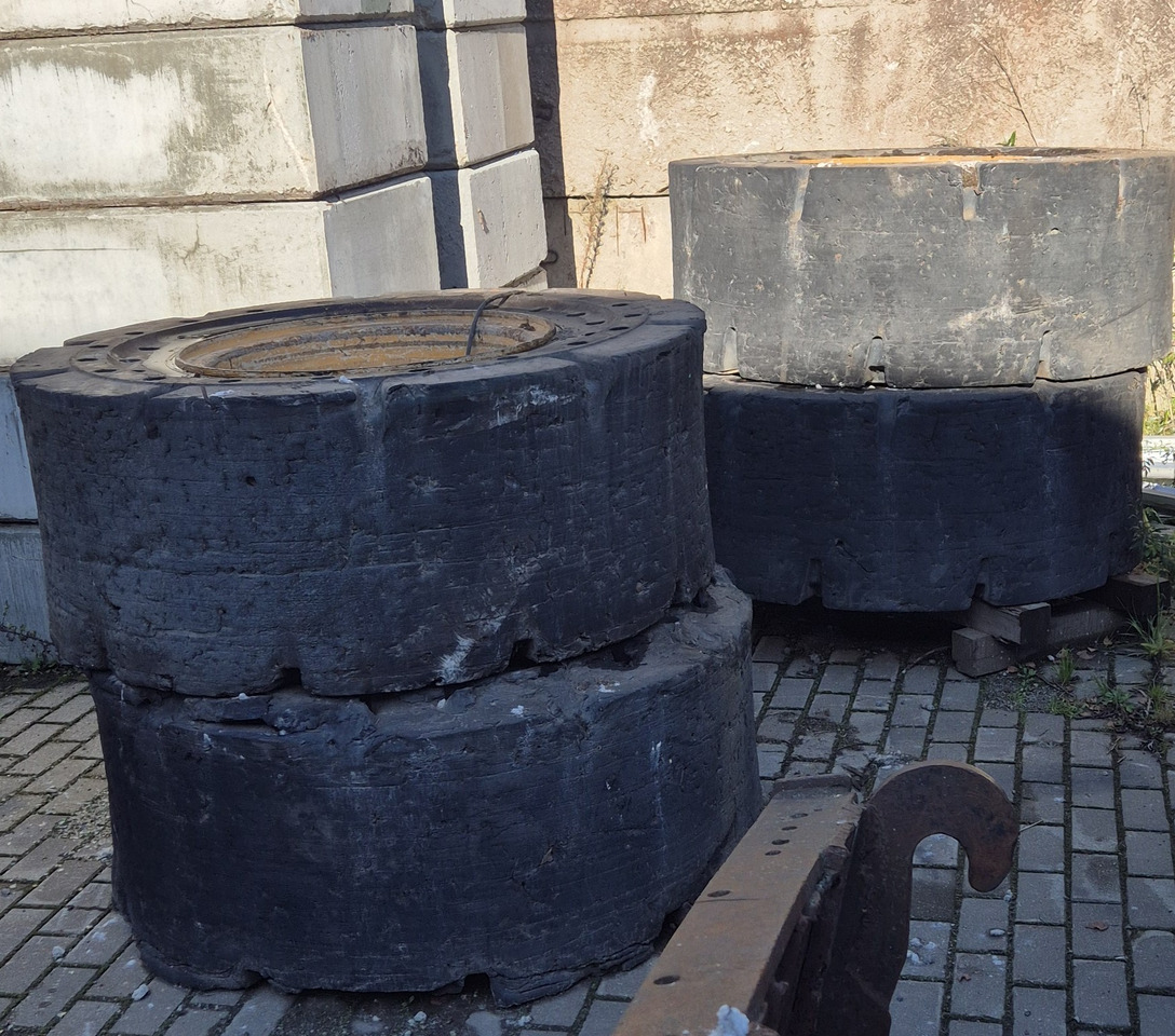 JCB 426, 435, 436 - Roue complète pour Chargeuse sur pneus: photos 4 JCB 426, 435, 436 - Roue complète pour Chargeuse sur pneus: photos 4