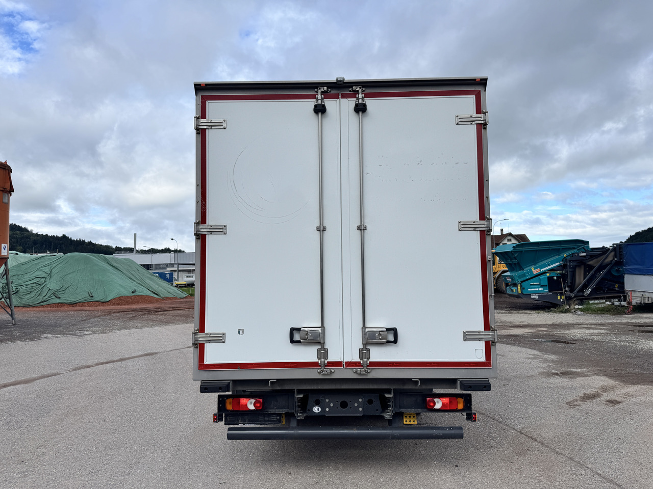 IVECO 80E190 Eurocargo Kühlkoffer (Partikelfilter defekt) - Camion frigorifique: photos 4 IVECO 80E190 Eurocargo Kühlkoffer (Partikelfilter defekt) - Camion frigorifique: photos 4