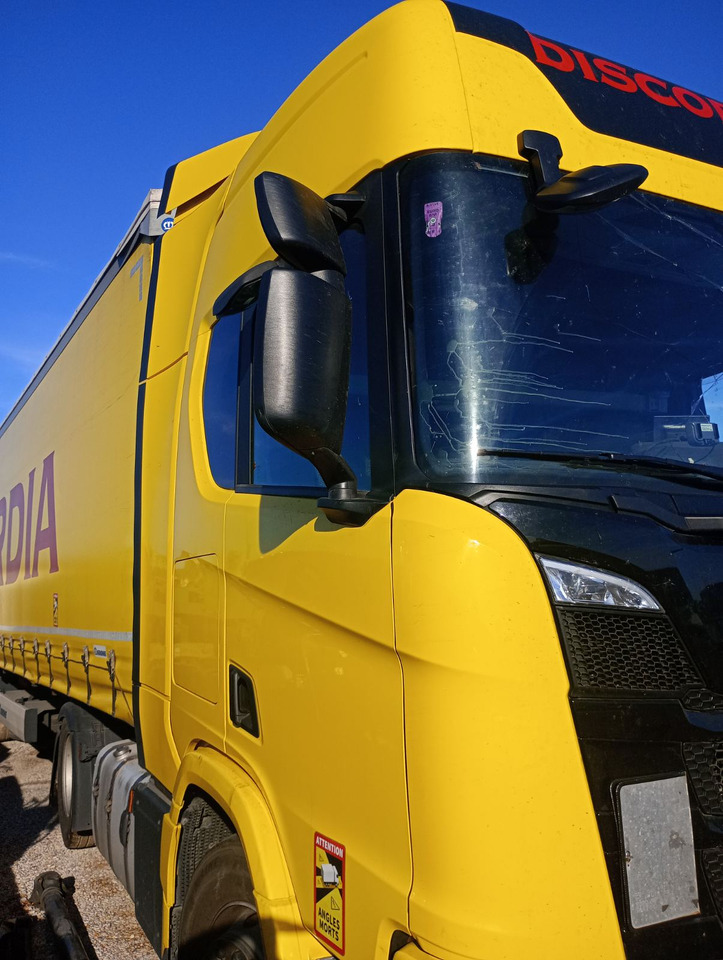 SCANIA R460 SUPER, Location: Villareal, Spain - Tracteur routier: photos 1 SCANIA R460 SUPER, Location: Villareal, Spain - Tracteur routier: photos 1