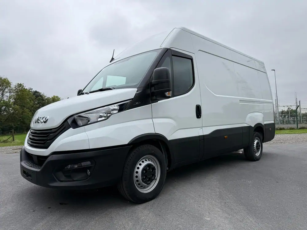 Iveco Daily 35-140 *L3H2*DISPO DE STOCK*Airco*Cruise control - Fourgon utilitaire: photos 1 Iveco Daily 35-140 *L3H2*DISPO DE STOCK*Airco*Cruise control - Fourgon utilitaire: photos 1