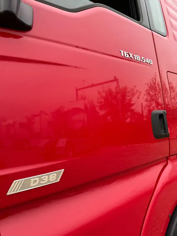 MAN MAN 18.540 *D38*XXL*Intarder*2couchette*Alcoa*Frigo*Full air etc... - Tracteur routier: photos 5 MAN MAN 18.540 *D38*XXL*Intarder*2couchette*Alcoa*Frigo*Full air etc... - Tracteur routier: photos 5