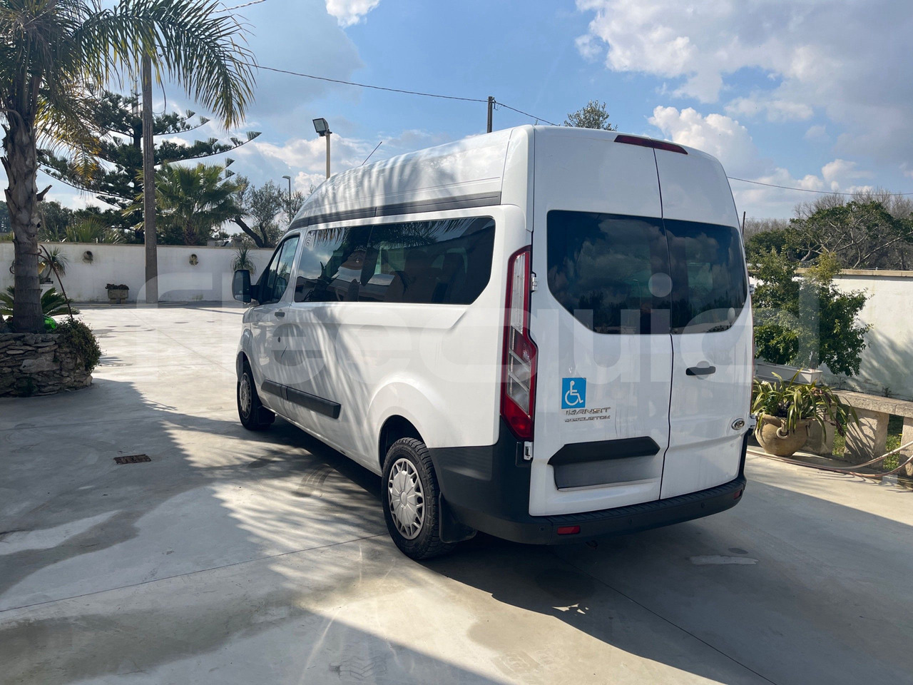 Ford Transit en crédit-bail Ford Transit: photos 7 Ford Transit en crédit-bail Ford Transit: photos 7