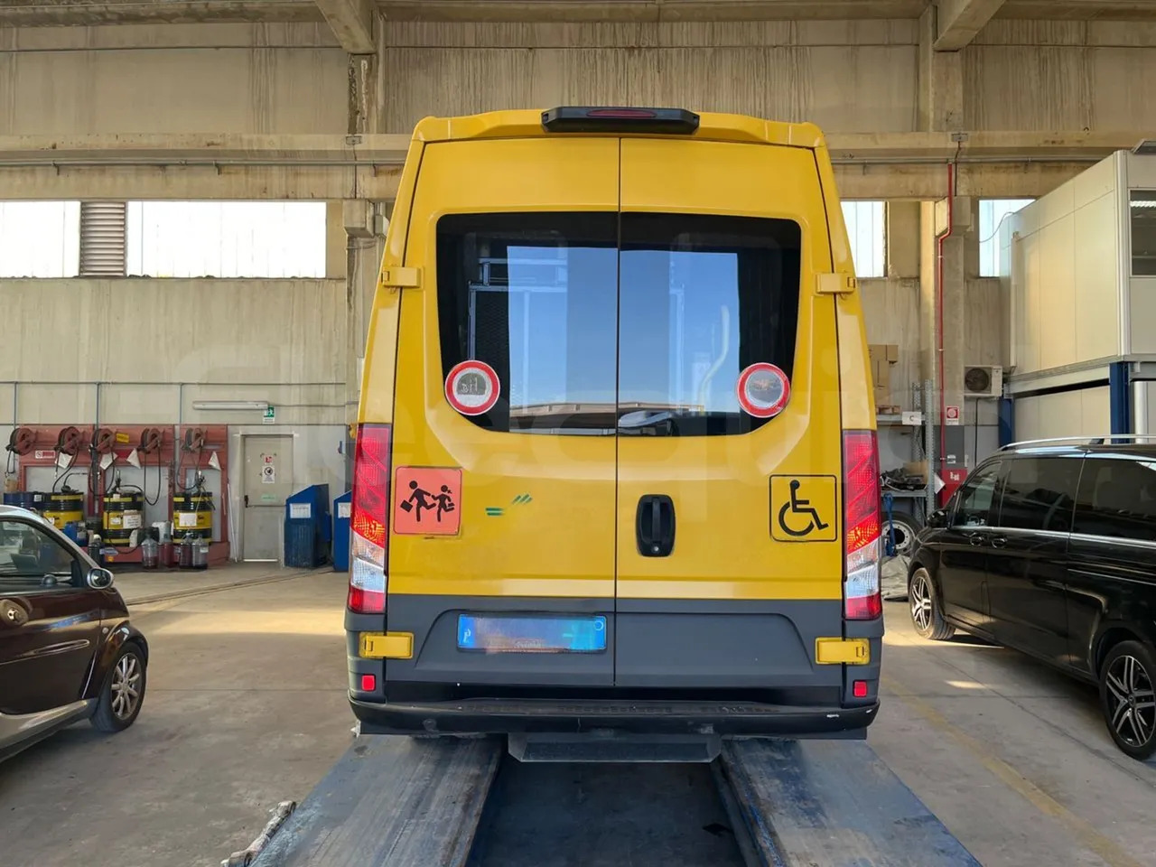 Iveco Daily - Bus scolaire: photos 5 Iveco Daily - Bus scolaire: photos 5