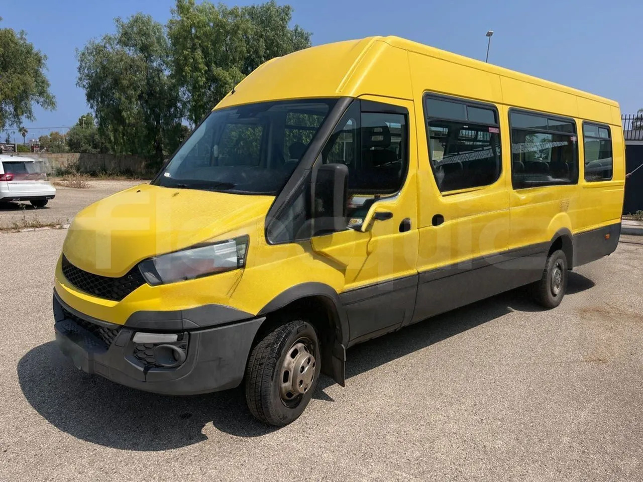 Iveco Daily - Bus scolaire: photos 4 Iveco Daily - Bus scolaire: photos 4