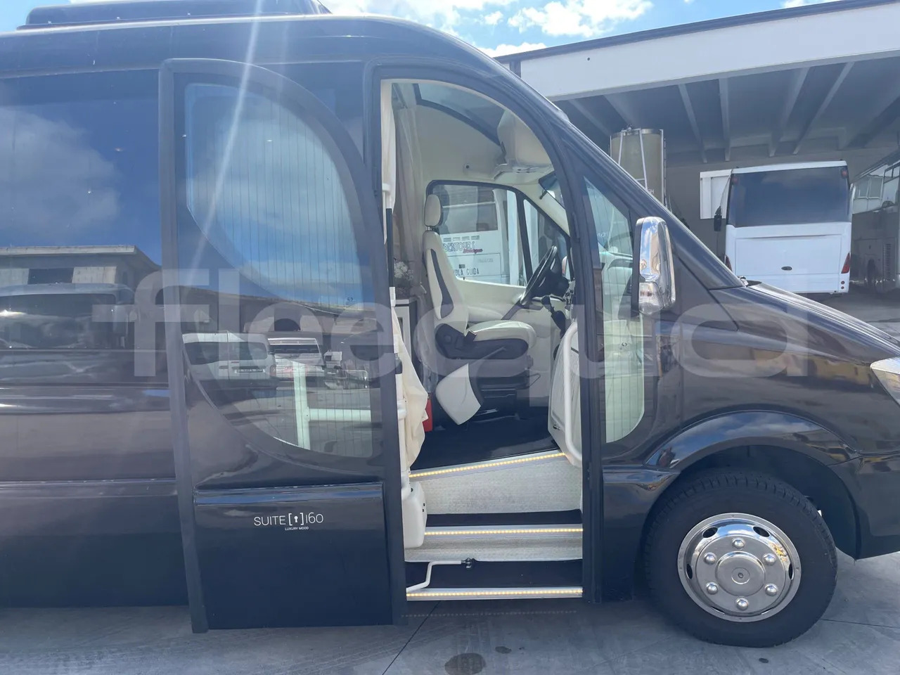 Mercedes-Benz Sprinter en crédit-bail Mercedes-Benz Sprinter: photos 12 Mercedes-Benz Sprinter en crédit-bail Mercedes-Benz Sprinter: photos 12