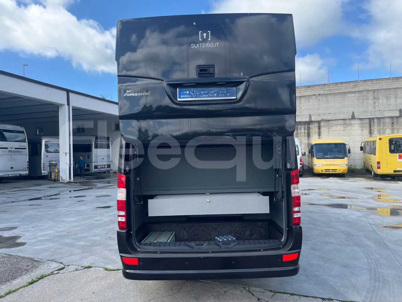 Mercedes-Benz Sprinter en crédit-bail Mercedes-Benz Sprinter: photos 19 Mercedes-Benz Sprinter en crédit-bail Mercedes-Benz Sprinter: photos 19