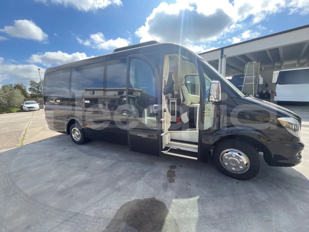 Mercedes-Benz Sprinter en crédit-bail Mercedes-Benz Sprinter: photos 14 Mercedes-Benz Sprinter en crédit-bail Mercedes-Benz Sprinter: photos 14