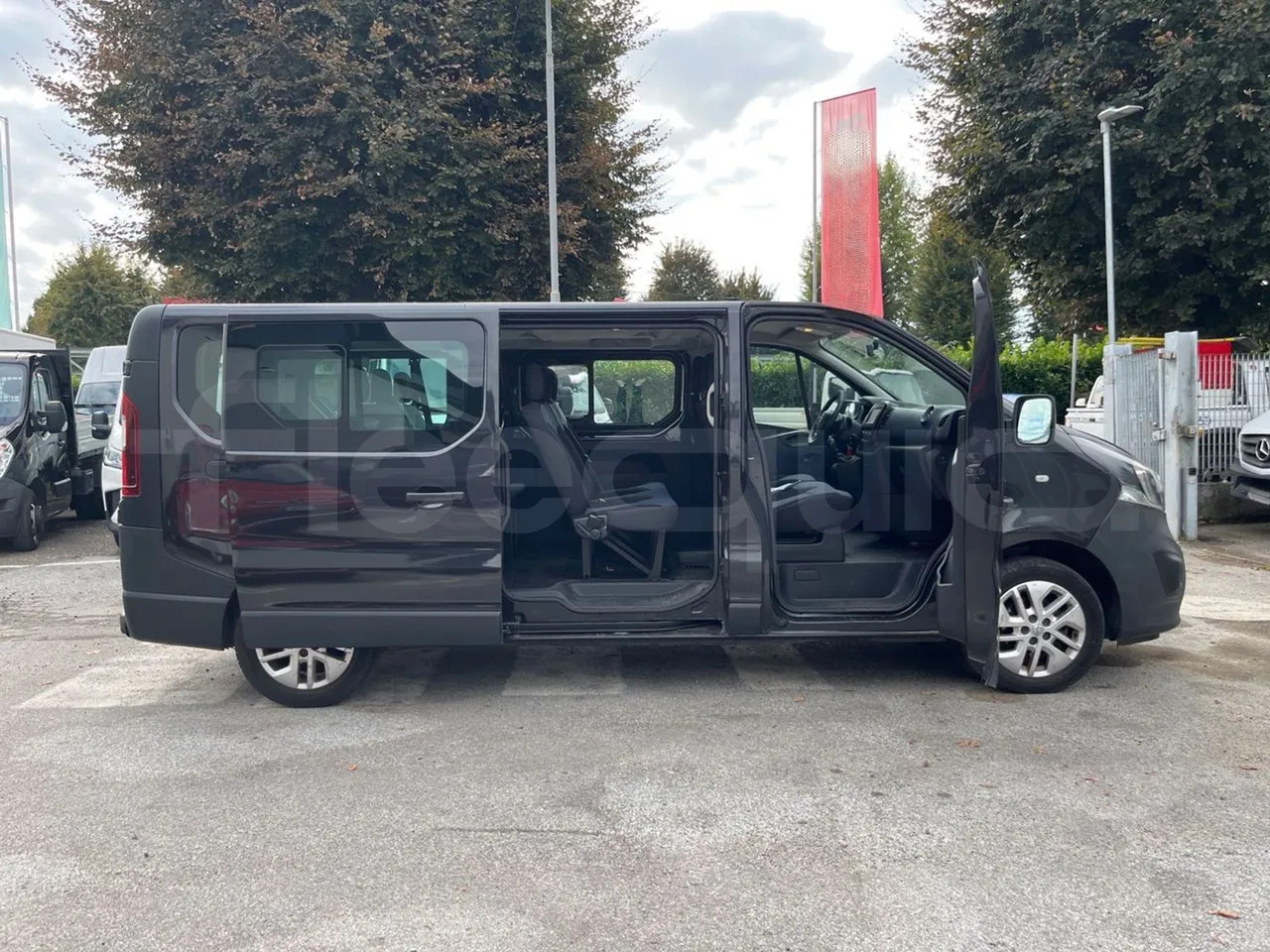 Opel Vivaro - B en crédit-bail Opel Vivaro - B: photos 14 Opel Vivaro - B en crédit-bail Opel Vivaro - B: photos 14