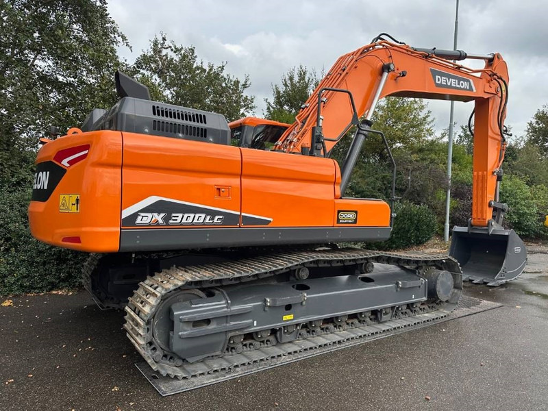 Develon DX 300 LC-7M - Pelle sur chenille: photos 4 Develon DX 300 LC-7M - Pelle sur chenille: photos 4