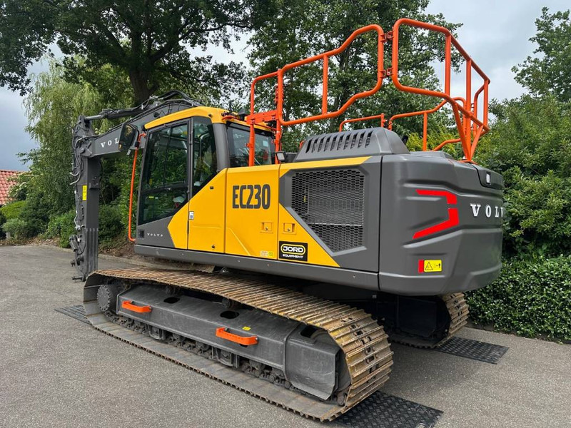 Volvo EC 230 - Pelle sur chenille: photos 1 Volvo EC 230 - Pelle sur chenille: photos 1