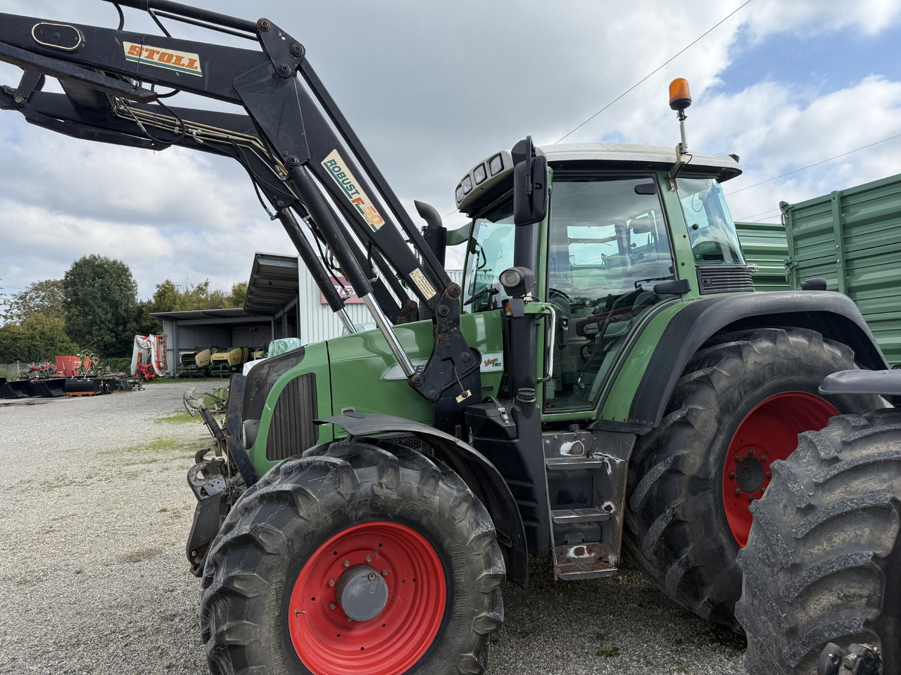 Fendt 415 TMS - Tracteur agricole: photos 1 Fendt 415 TMS - Tracteur agricole: photos 1