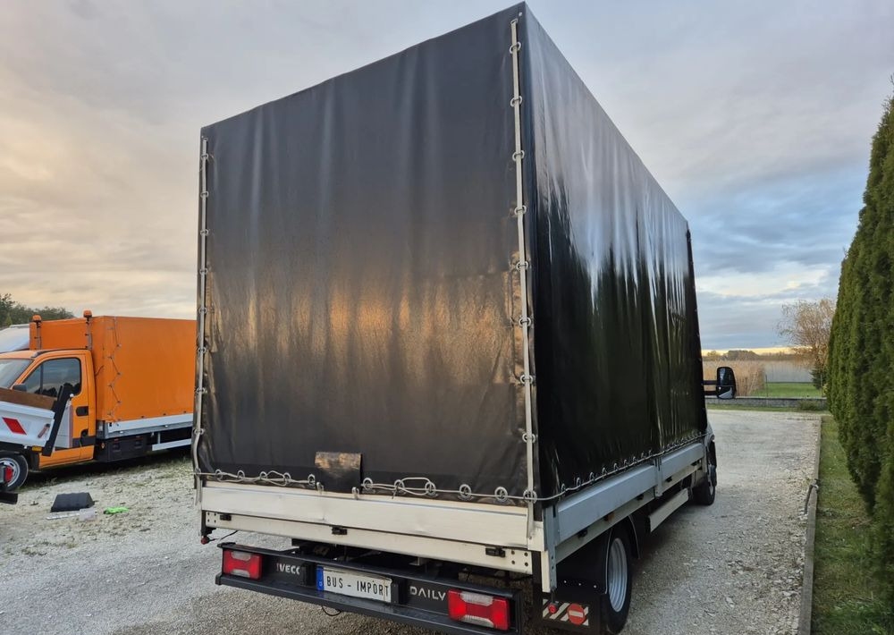 Iveco 35C14 - Utilitaire rideaux coulissants (PLSC): photos 4 Iveco 35C14 - Utilitaire rideaux coulissants (PLSC): photos 4