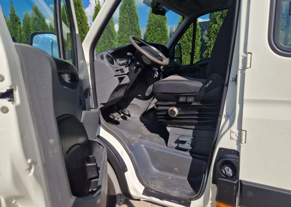 Iveco 35c15 - Utilitaire benne: photos 5 Iveco 35c15 - Utilitaire benne: photos 5