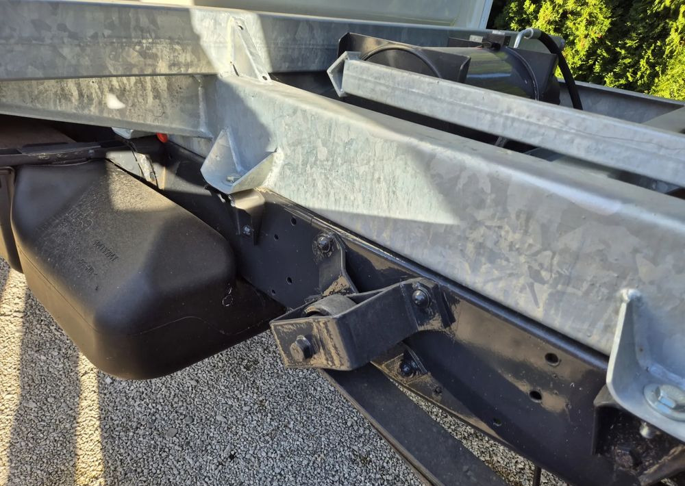 Iveco 35c17 3.0 Brygadówka - Utilitaire benne: photos 5 Iveco 35c17 3.0 Brygadówka - Utilitaire benne: photos 5