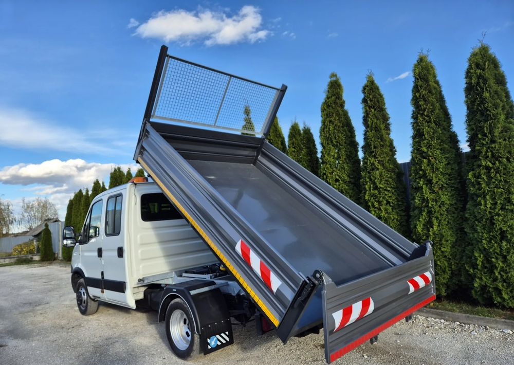 Iveco 35c17 3.0 Brygadówka - Utilitaire benne: photos 3 Iveco 35c17 3.0 Brygadówka - Utilitaire benne: photos 3