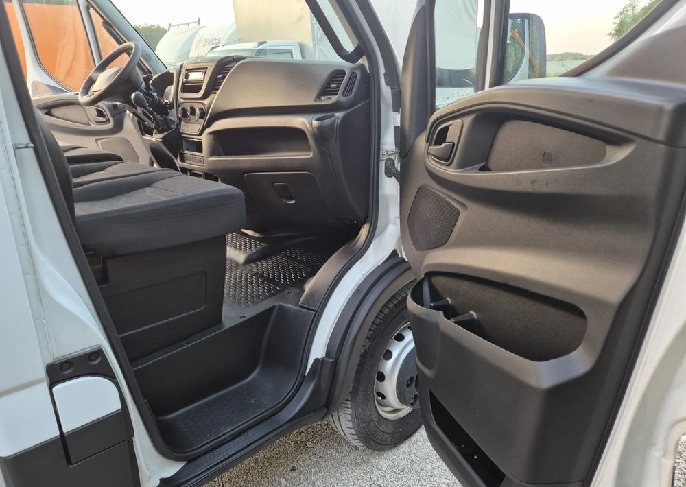 Iveco 65C15 70C15 60C15 50C15 3.0 150KM - Utilitaire benne: photos 5 Iveco 65C15 70C15 60C15 50C15 3.0 150KM - Utilitaire benne: photos 5