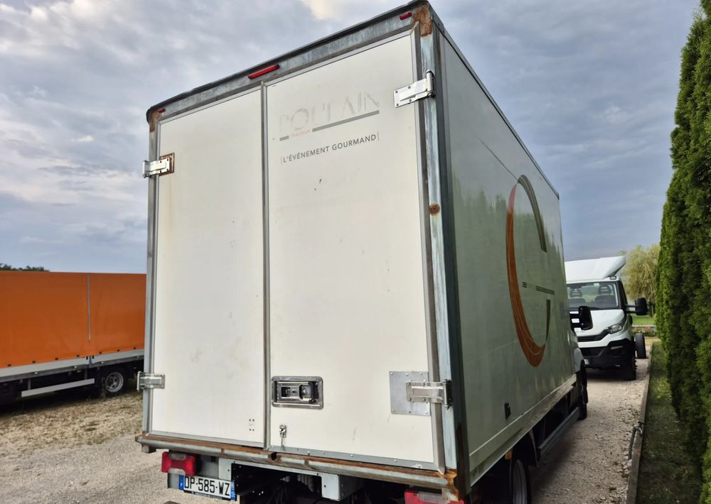 Kontener 8 palet 2016 rok, Iveco, Mastr, Sprinter, Ducato, Regulowana podramówka, stan bdb - Carrosserie fourgon: photos 4 Kontener 8 palet 2016 rok, Iveco, Mastr, Sprinter, Ducato, Regulowana podramówka, stan bdb - Carrosserie fourgon: photos 4