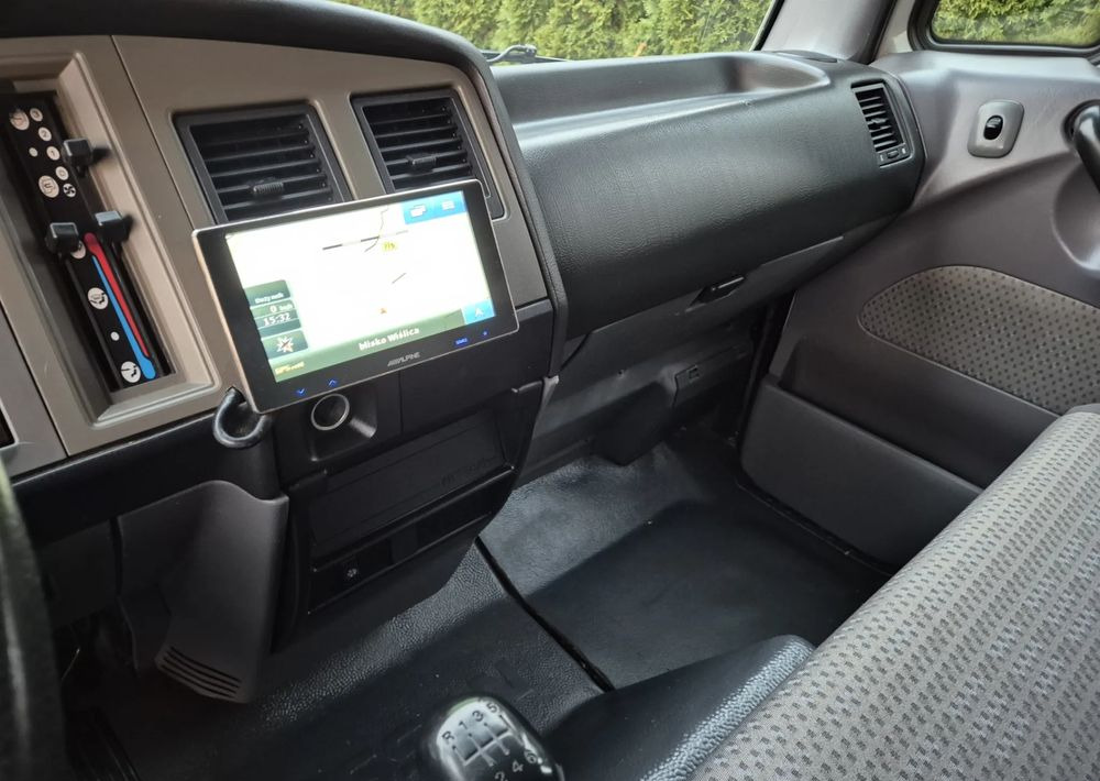 Fourgon grand volume Nissan ATLEON 3.0 150KM: photos 9 Fourgon grand volume Nissan ATLEON 3.0 150KM: photos 9