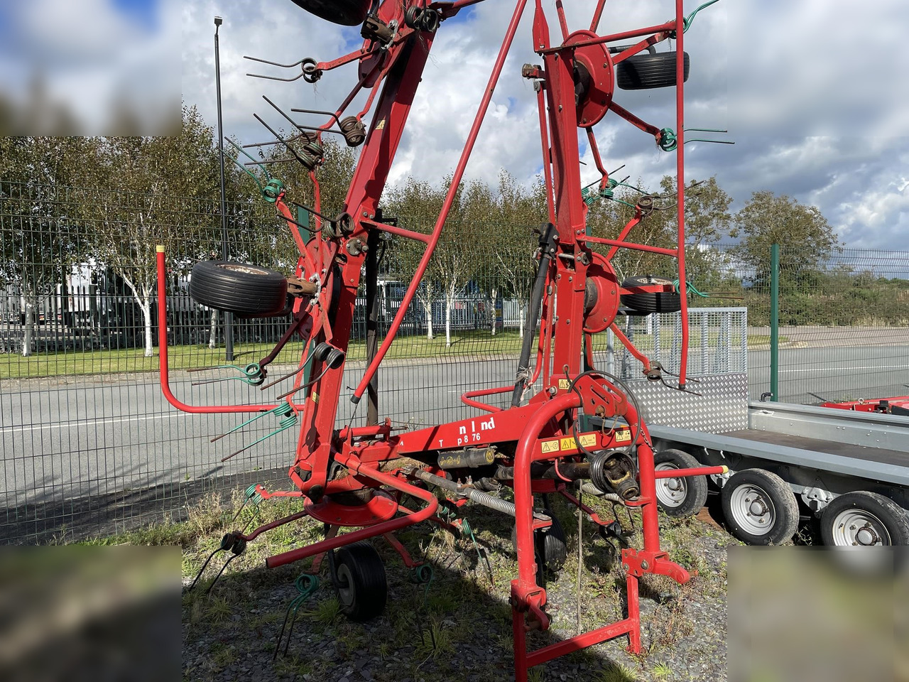 2015 KVERNELAND TAARUP 8076 - Faneuse: photos 2 2015 KVERNELAND TAARUP 8076 - Faneuse: photos 2