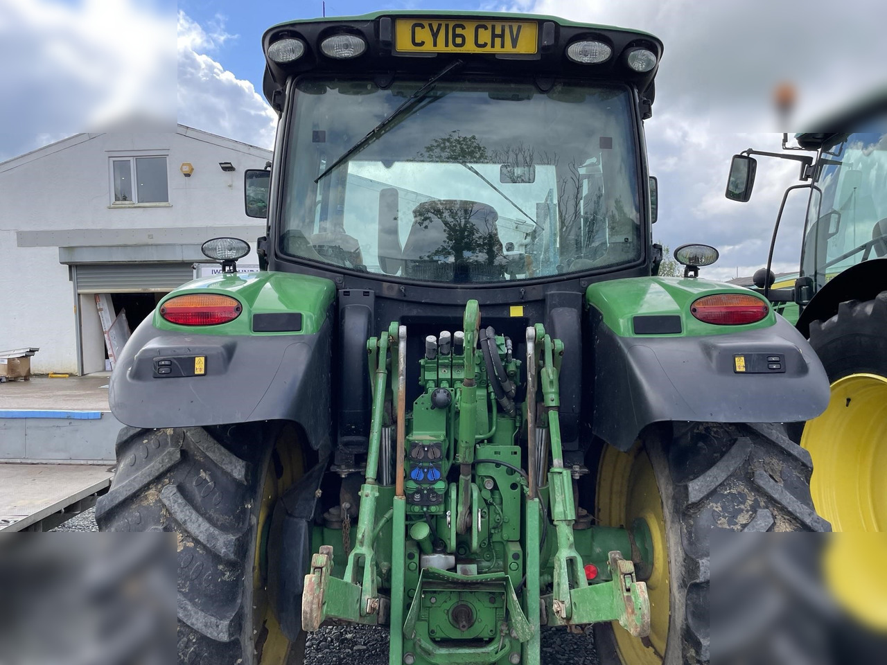 2016 JOHN DEERE 6110R - Tracteur agricole: photos 3 2016 JOHN DEERE 6110R - Tracteur agricole: photos 3