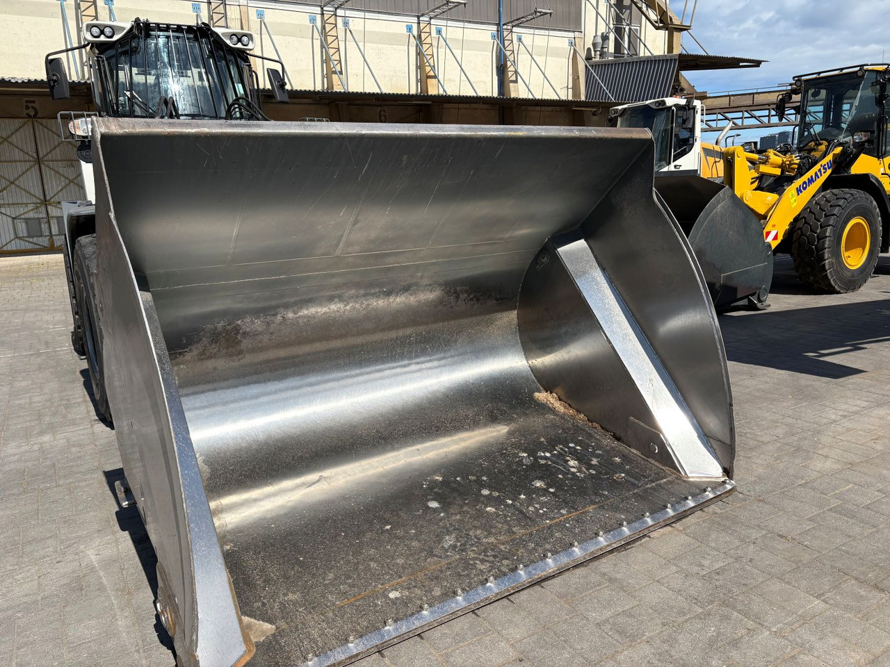 LIEBHERR L538 - Chargeuse sur pneus: photos 5 LIEBHERR L538 - Chargeuse sur pneus: photos 5