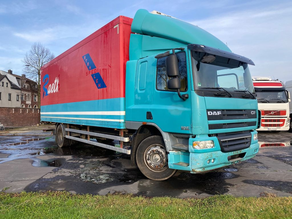 DAF CF 65.300 Kühlkoffer/Doppelstock/ThermoKing - Camion frigorifique: photos 2 DAF CF 65.300 Kühlkoffer/Doppelstock/ThermoKing - Camion frigorifique: photos 2