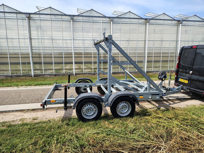 Blyss 3000 - Remorque porte-touret: photos 5 Blyss 3000 - Remorque porte-touret: photos 5