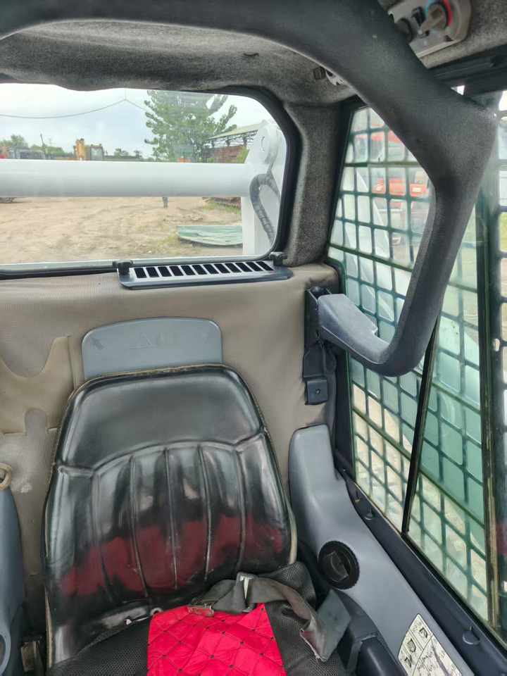 BOBCAT skid steer loader S300 Mining/Agriculture/Urban Construction - Mini chargeuse: photos 5 BOBCAT skid steer loader S300 Mining/Agriculture/Urban Construction - Mini chargeuse: photos 5