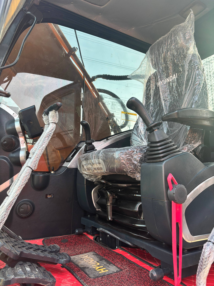 HYUNDAI 305LC-9T - Pelle sur chenille: photos 5 HYUNDAI 305LC-9T - Pelle sur chenille: photos 5