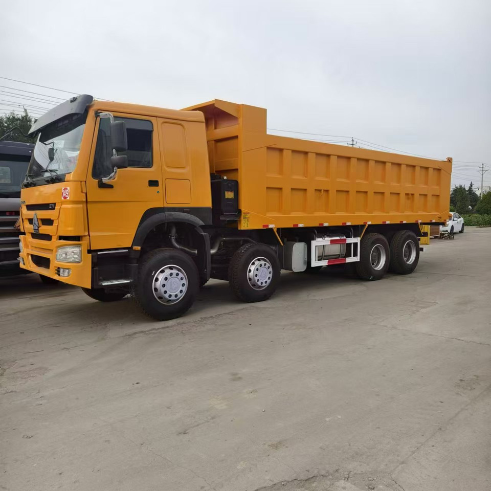 SINOTRUK howo 371 8x4 dump truck en crédit-bail SINOTRUK howo 371 8x4 dump truck: photos 7 SINOTRUK howo 371 8x4 dump truck en crédit-bail SINOTRUK howo 371 8x4 dump truck: photos 7