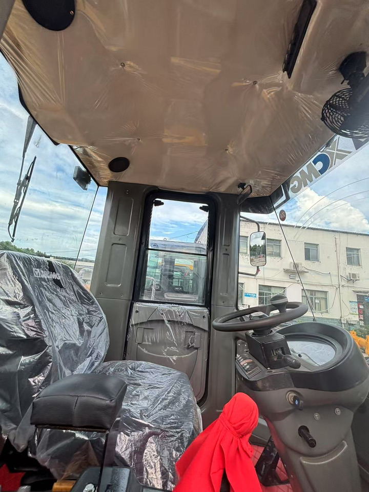 Chargeuse sur pneus XCMG ZL50GN low hour front loader for sale: photos 6