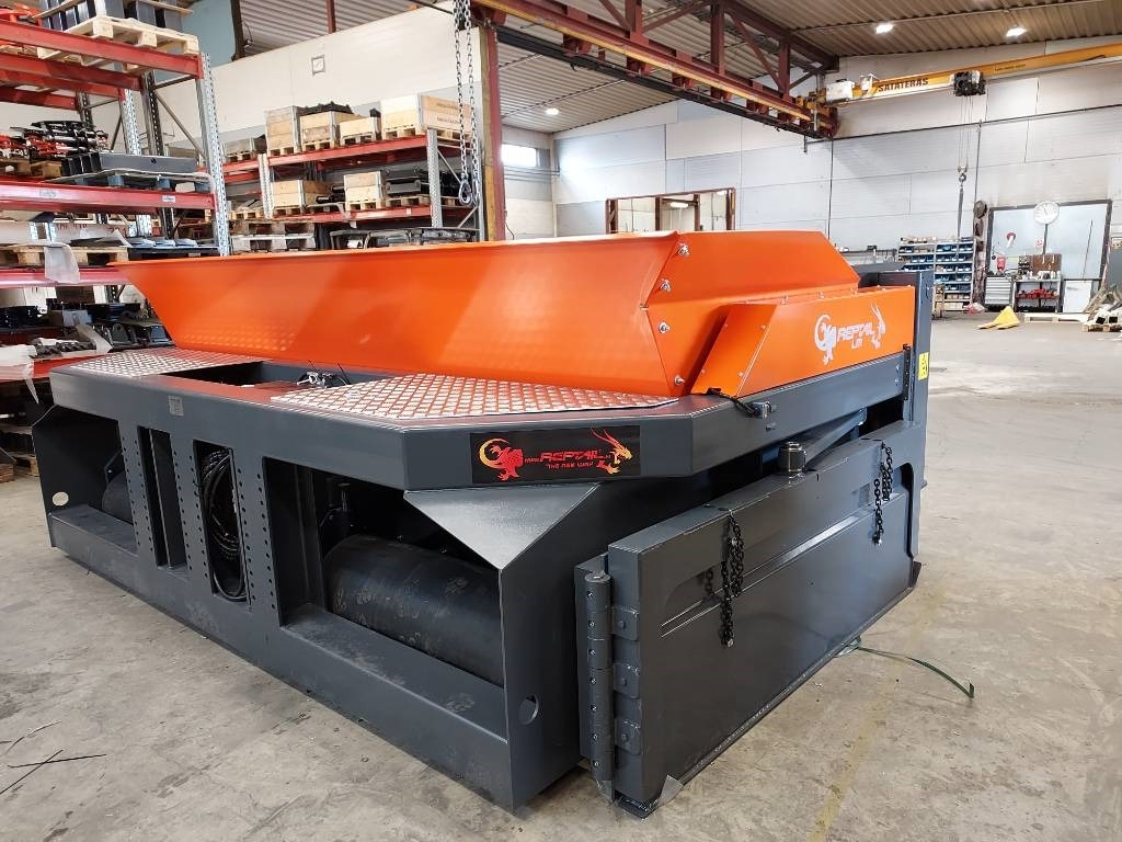 Reptail LM - Niveleuse: photos 5 Reptail LM - Niveleuse: photos 5