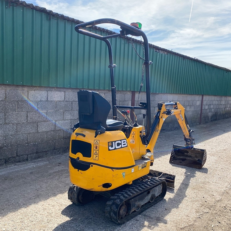 JCB 8008 - Mini pelle: photos 5 JCB 8008 - Mini pelle: photos 5