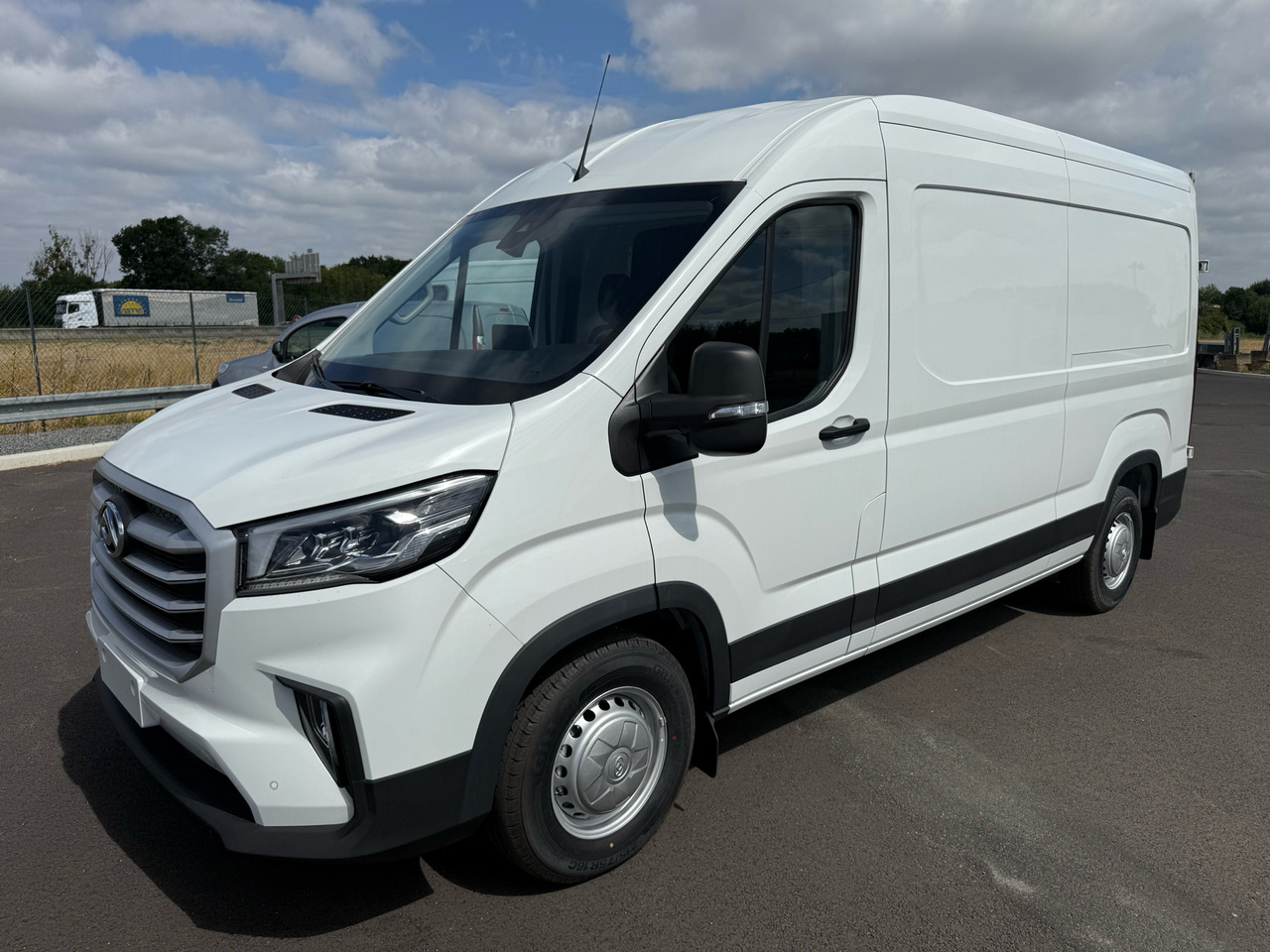 MAXUS DELIVER9 150CH Diesel - Fourgon utilitaire: photos 2 MAXUS DELIVER9 150CH Diesel - Fourgon utilitaire: photos 2