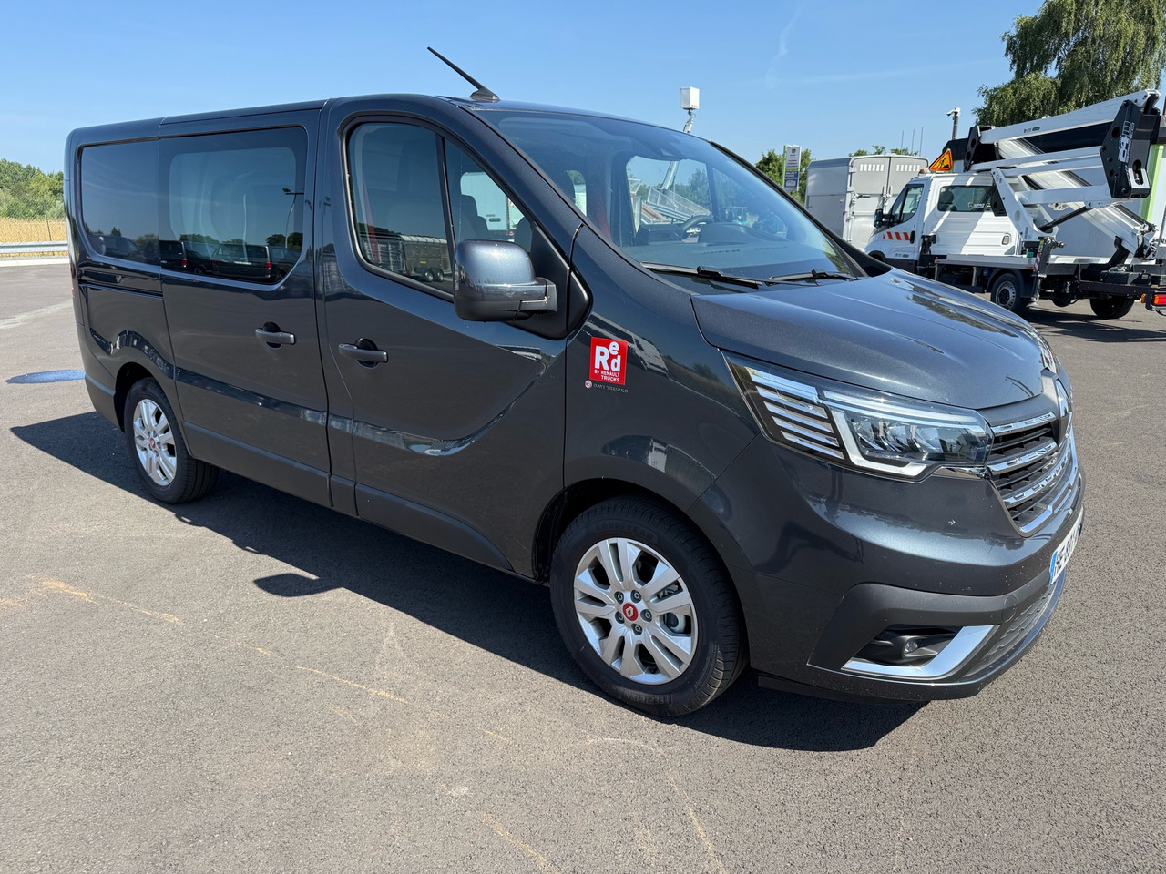 RENAULT Trafic - Fourgon utilitaire: photos 1 RENAULT Trafic - Fourgon utilitaire: photos 1