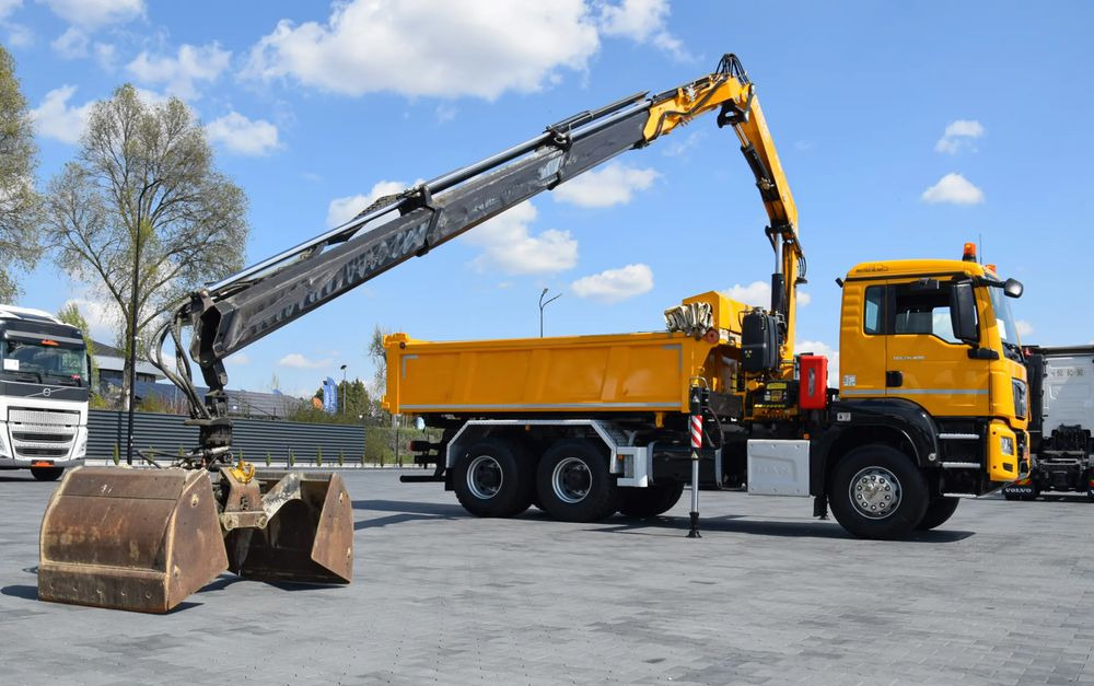 Camion benne, Camion grue MAN TGS 26.400 / 6x4 / EURO 6 / UDT / HDS FASSI 165 / WYSUW x3 / ROTATOR / CHWYTAK / STEROWANIE RADIOWE / WZMOCNIONA RAMA / WYWROTKA / HYDROBURTA / AUTOMAT / 2017 / NOWE OPONY - 100% / NISKI PRZEBIEG: photos 19 Camion benne, Camion grue MAN TGS 26.400 / 6x4 / EURO 6 / UDT / HDS FASSI 165 / WYSUW x3 / ROTATOR / CHWYTAK / STEROWANIE RADIOWE / WZMOCNIONA RAMA / WYWROTKA / HYDROBURTA / AUTOMAT / 2017 / NOWE OPONY - 100% / NISKI PRZEBIEG: photos 19