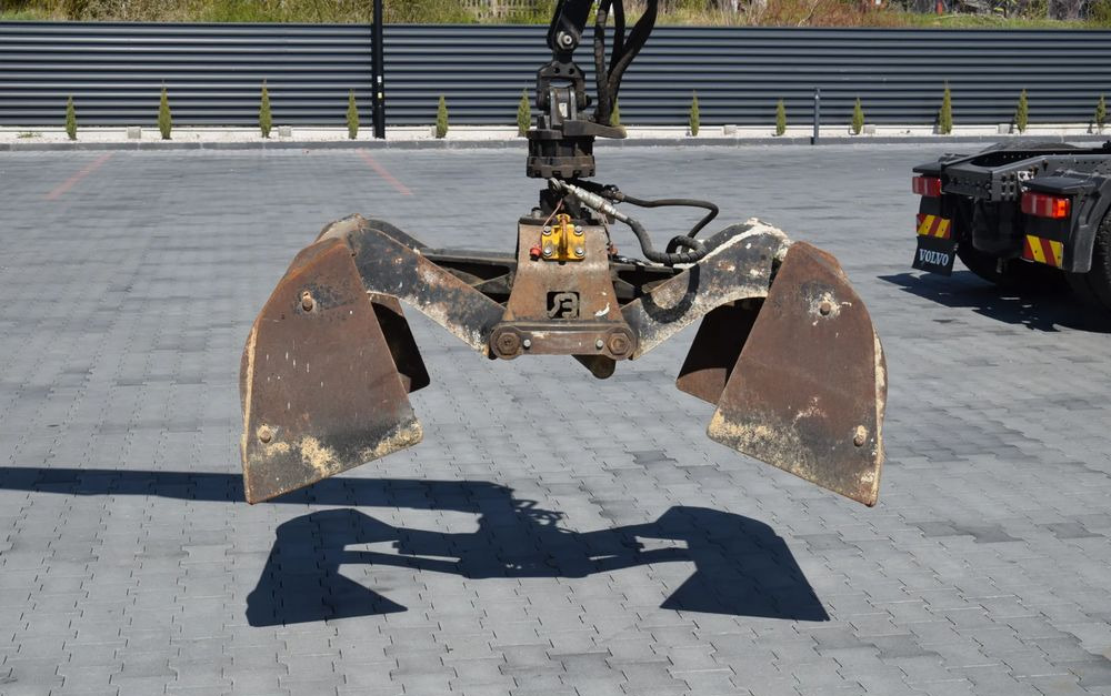 Camion benne, Camion grue MAN TGS 26.400 / 6x4 / EURO 6 / UDT / HDS FASSI 165 / WYSUW x3 / ROTATOR / CHWYTAK / STEROWANIE RADIOWE / WZMOCNIONA RAMA / WYWROTKA / HYDROBURTA / AUTOMAT / 2017 / NOWE OPONY - 100% / NISKI PRZEBIEG: photos 20 Camion benne, Camion grue MAN TGS 26.400 / 6x4 / EURO 6 / UDT / HDS FASSI 165 / WYSUW x3 / ROTATOR / CHWYTAK / STEROWANIE RADIOWE / WZMOCNIONA RAMA / WYWROTKA / HYDROBURTA / AUTOMAT / 2017 / NOWE OPONY - 100% / NISKI PRZEBIEG: photos 20